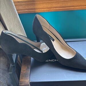 French Connection Scallop Black Women's Heels, Size 7.5 MSRP $88, NIB FRE-001